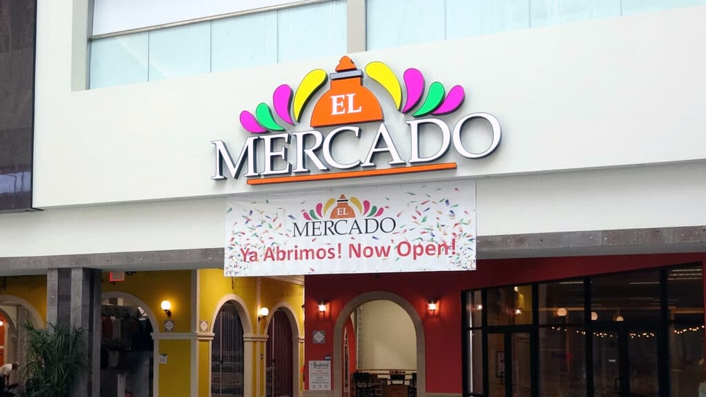 Mercado - Boulevard Mall